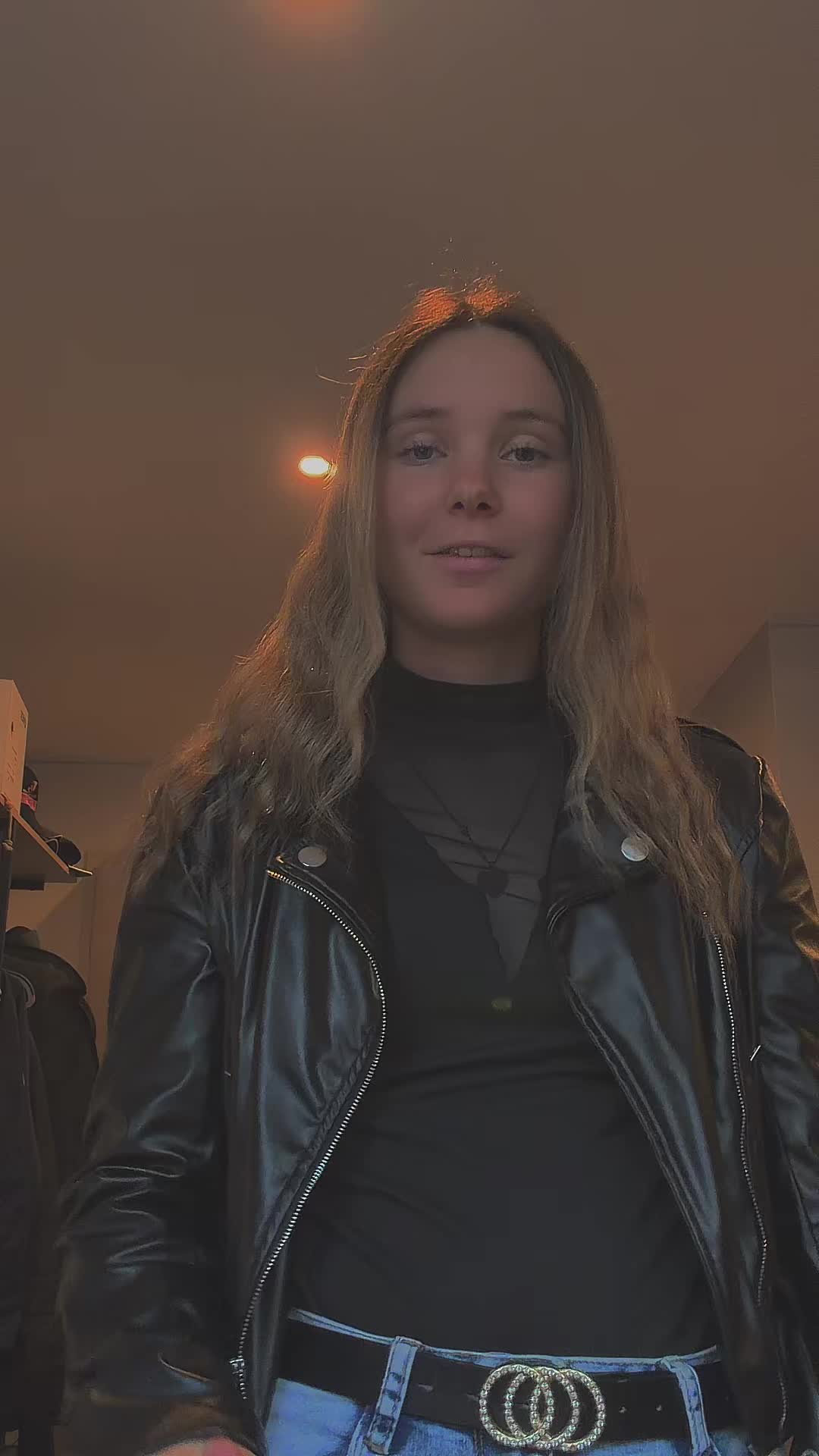 @Lena.pltdr