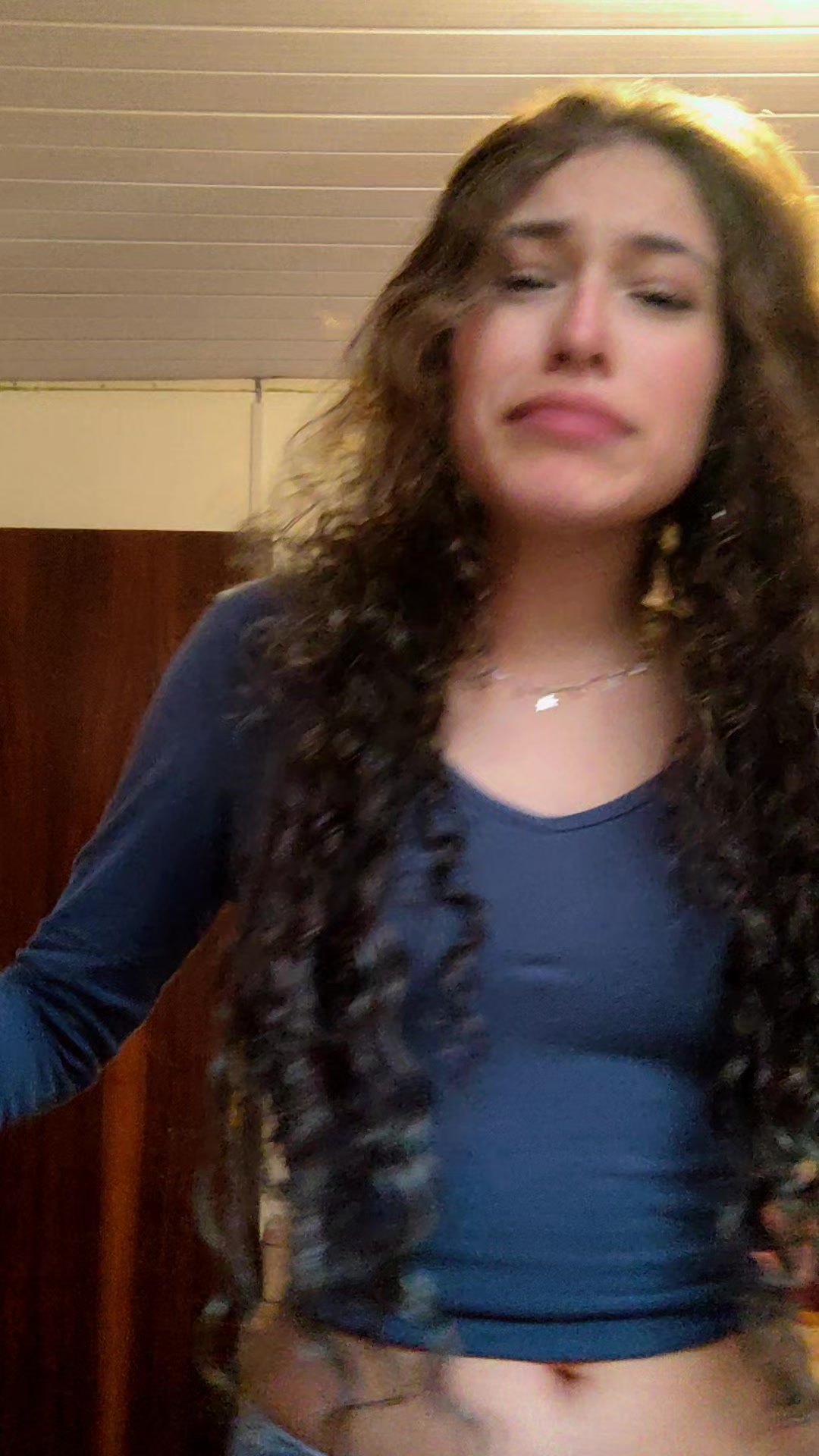 @emy🔎