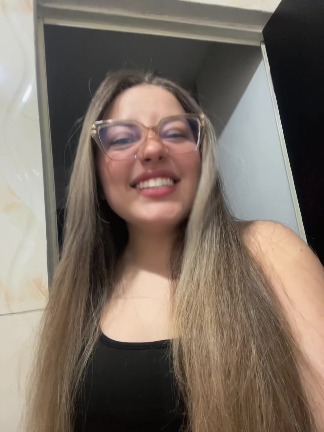 @Marialau