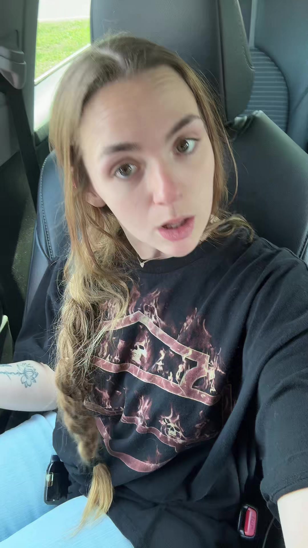 @Ashleigh 👾☮️🤎