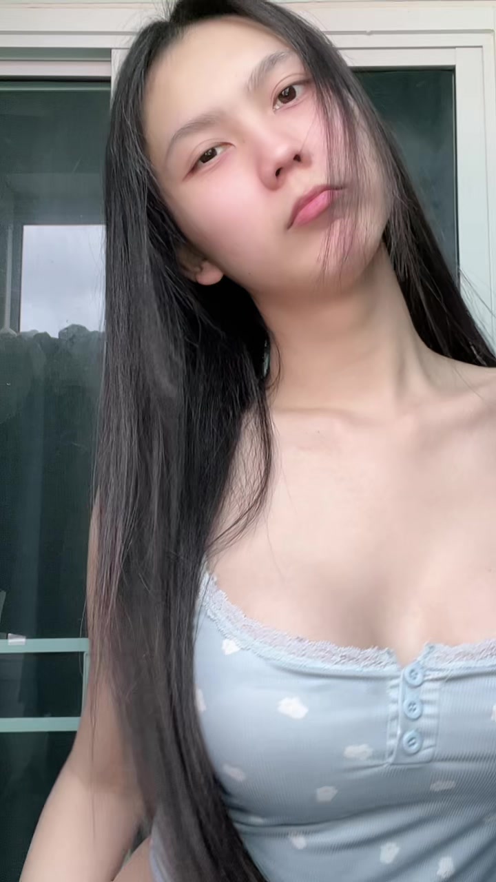 @ลูกไม้สีดำ🦋