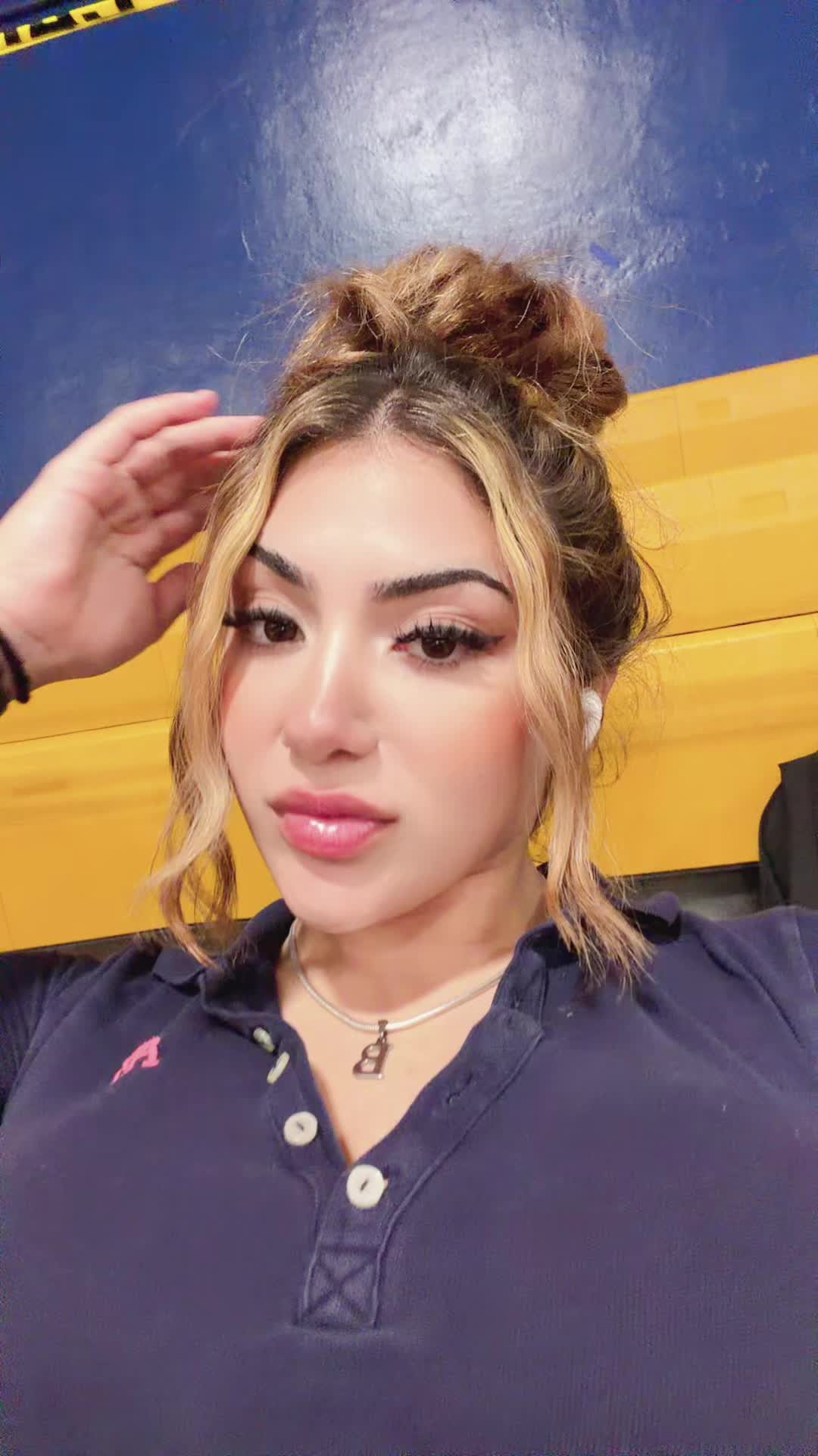 @B 👑