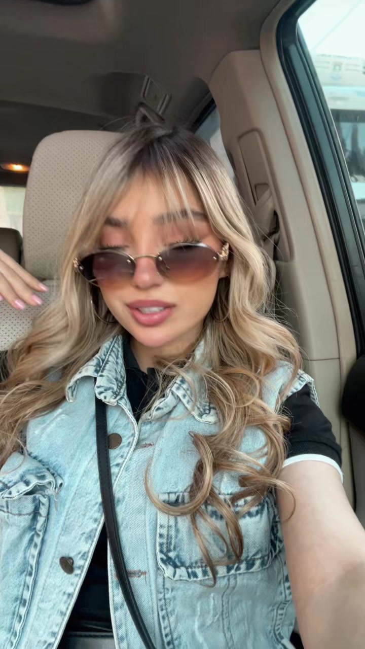 @Roxana Hosseini