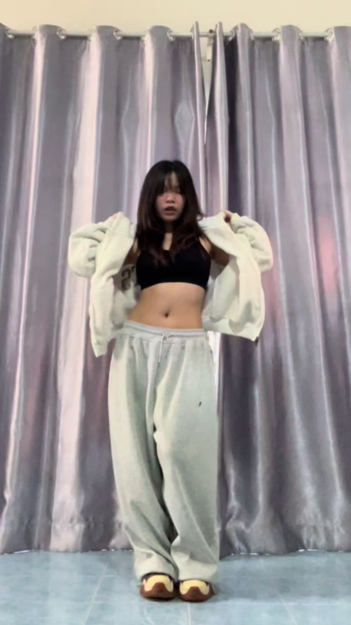 @Aoeyly.