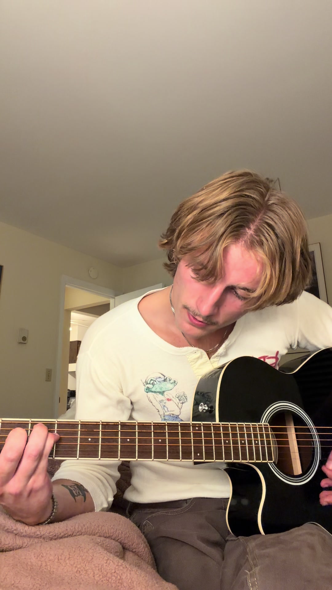@Aydenand6strings