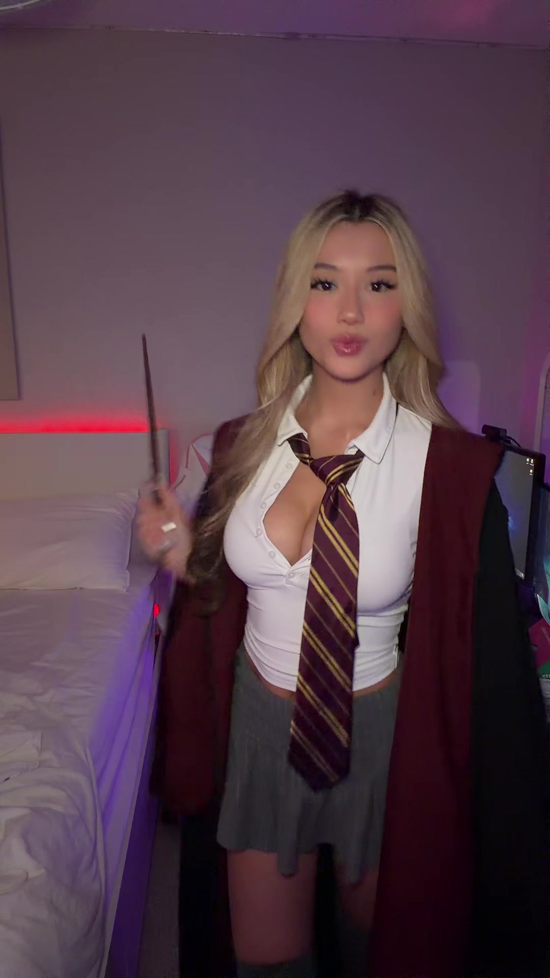 @Kat