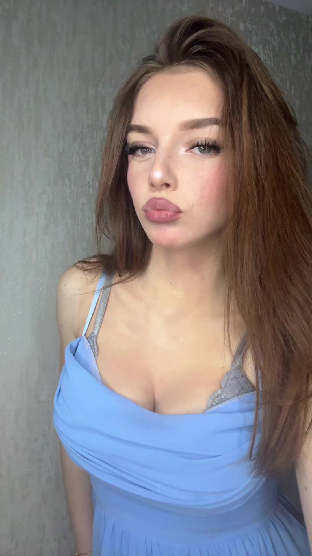 @nela