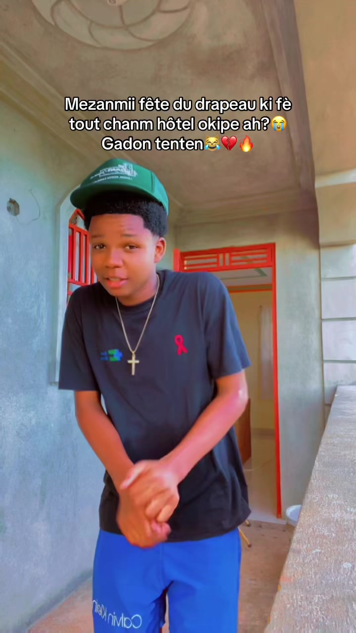 @𝐍𝐎𝐓 𝐒𝐏𝐘🛸🎭