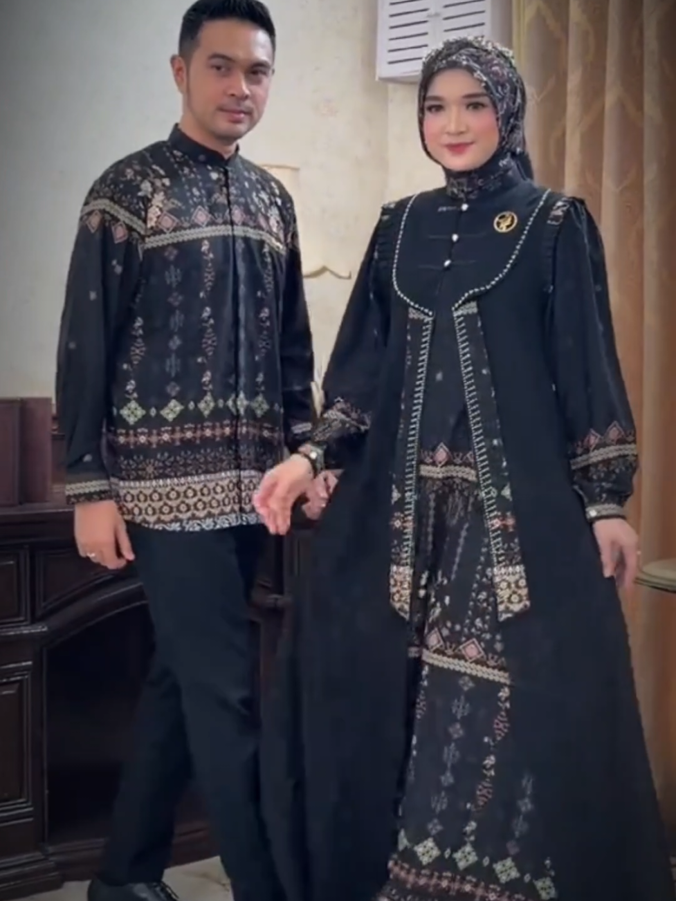 @SARIMBIT LEBARAN