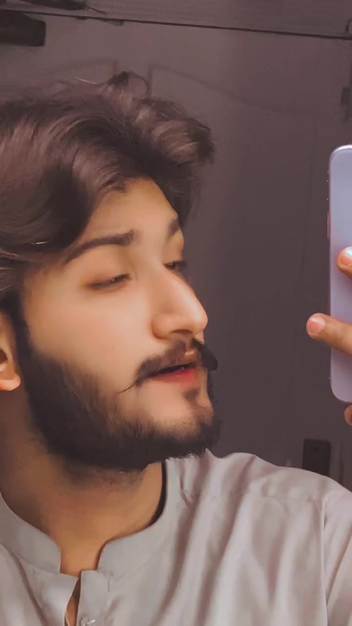 @𝓠....𝓑𝓗𝓤𝓣𝓣𝓞_🦅