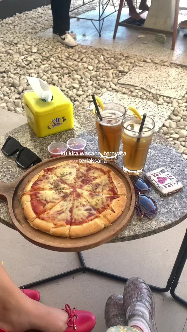 @vjniee_