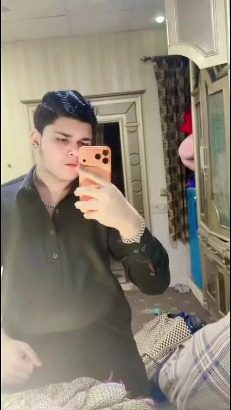 @ملک ÃSÃD عوان peer💸