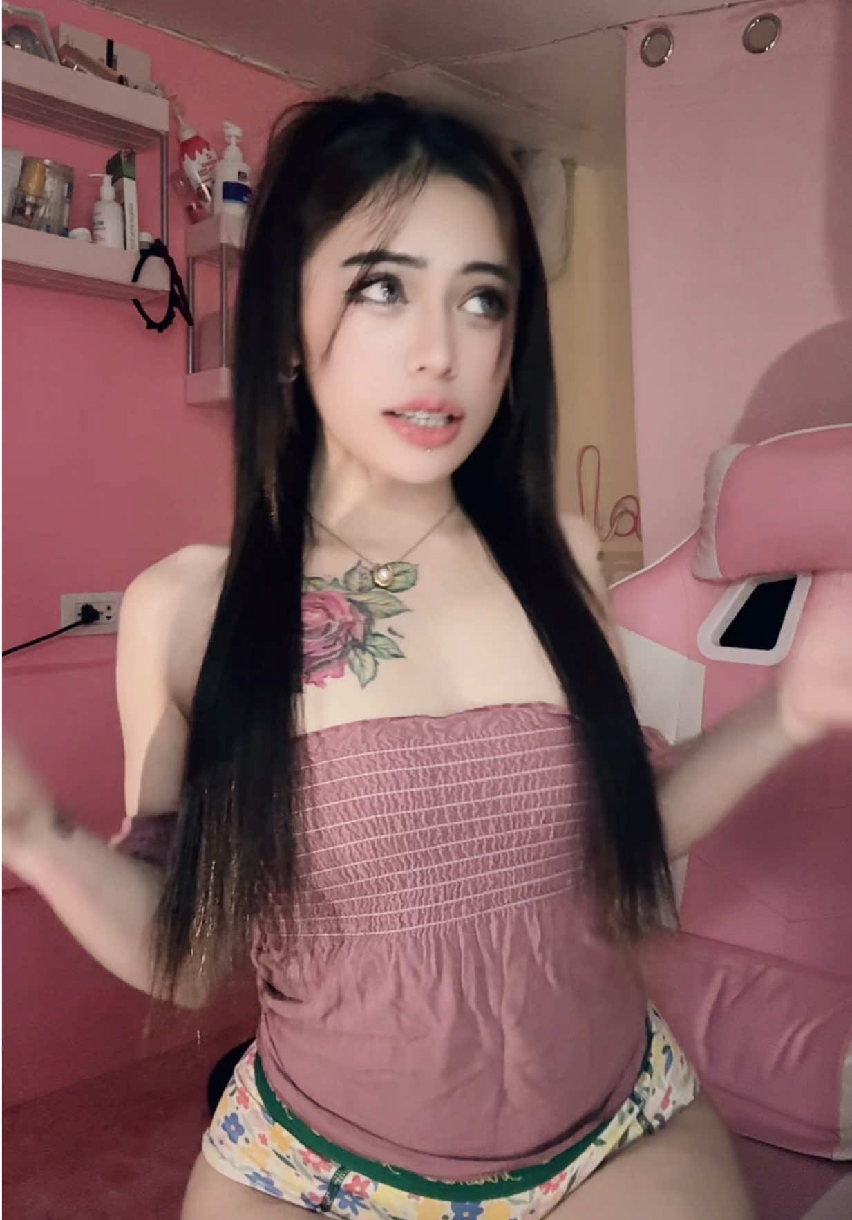@strwberry🍓