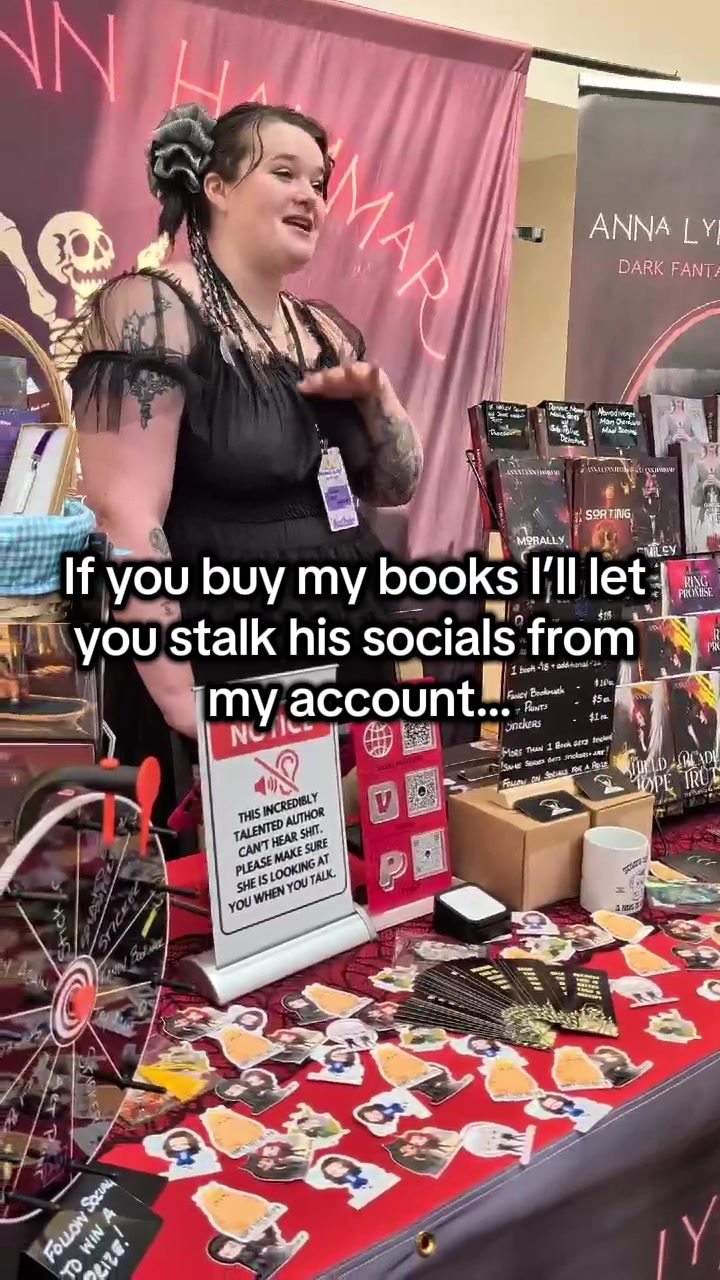 @Anna Lynn Hammar- Author📚
