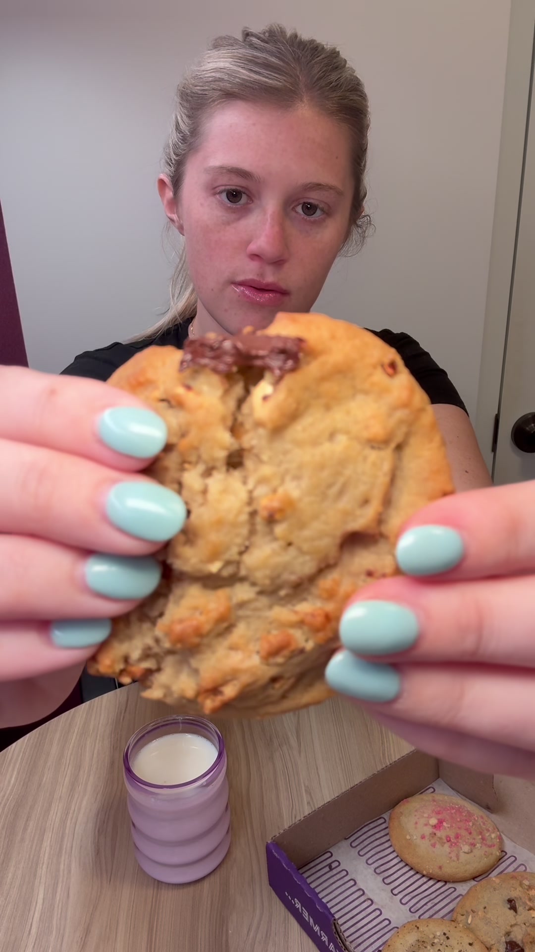 @insomniacookies