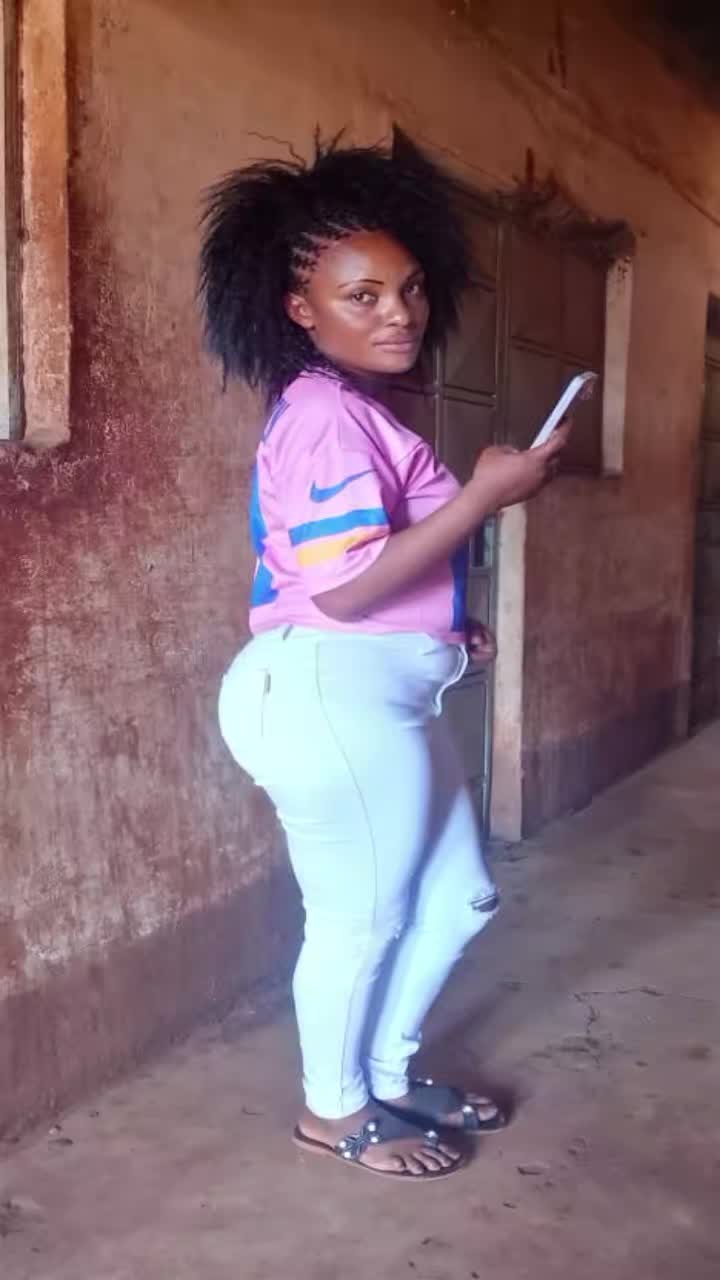 @elizabethkahkitho