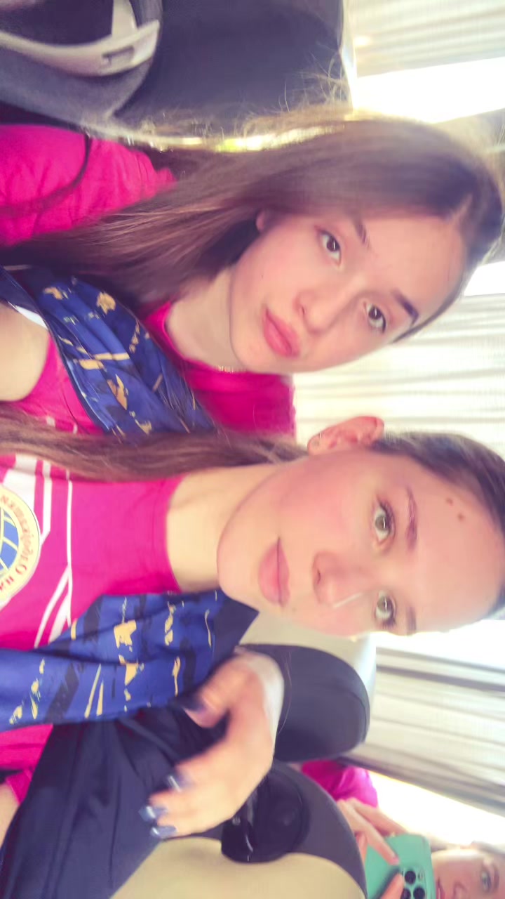 @🧸