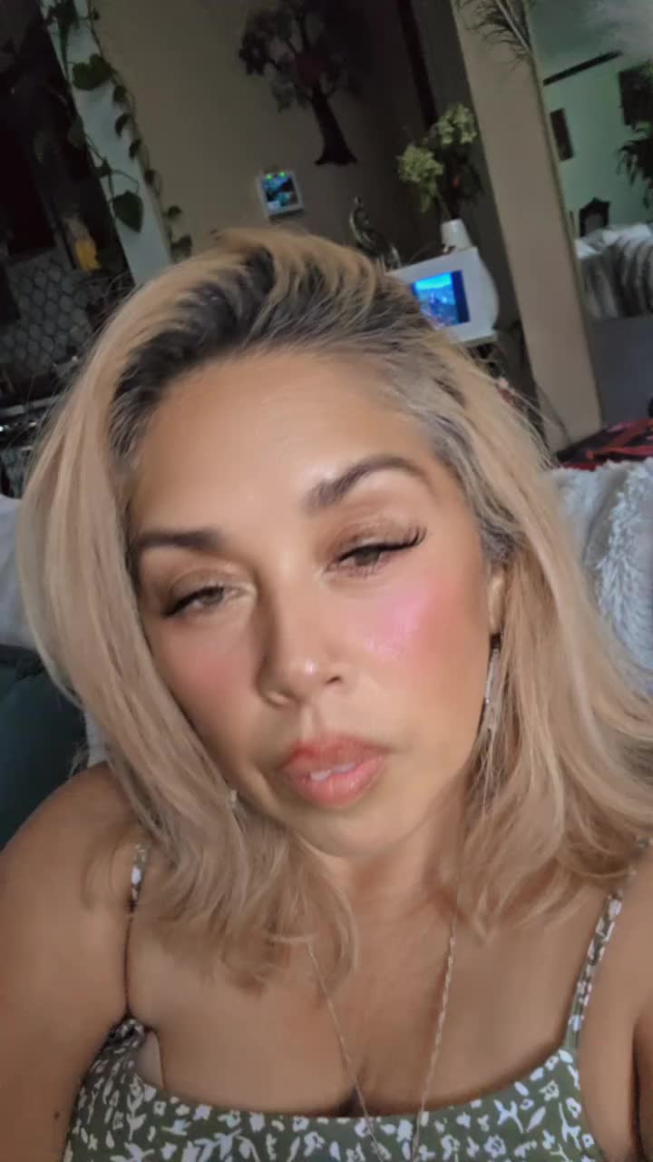@bella Teran