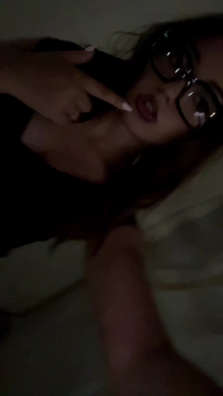 @Yllza