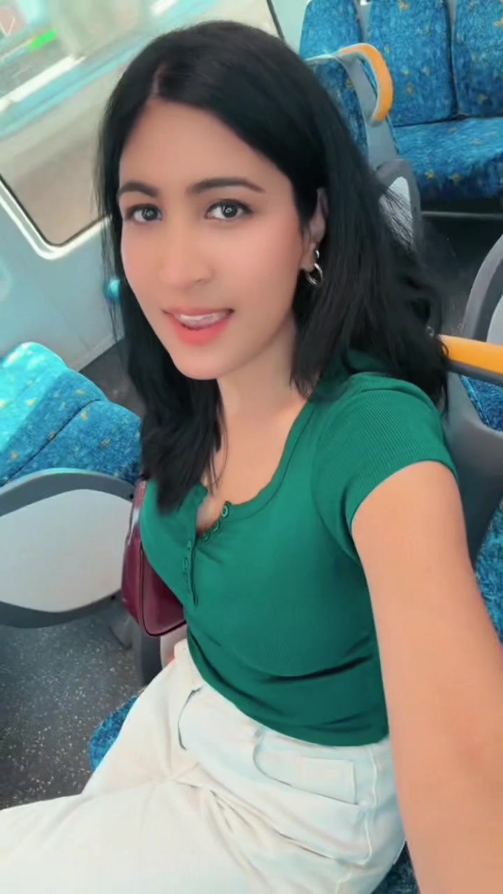 @Rheetu🦋