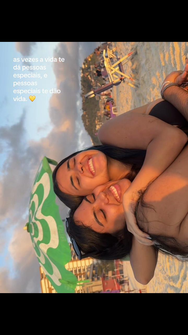 @carolys. ★