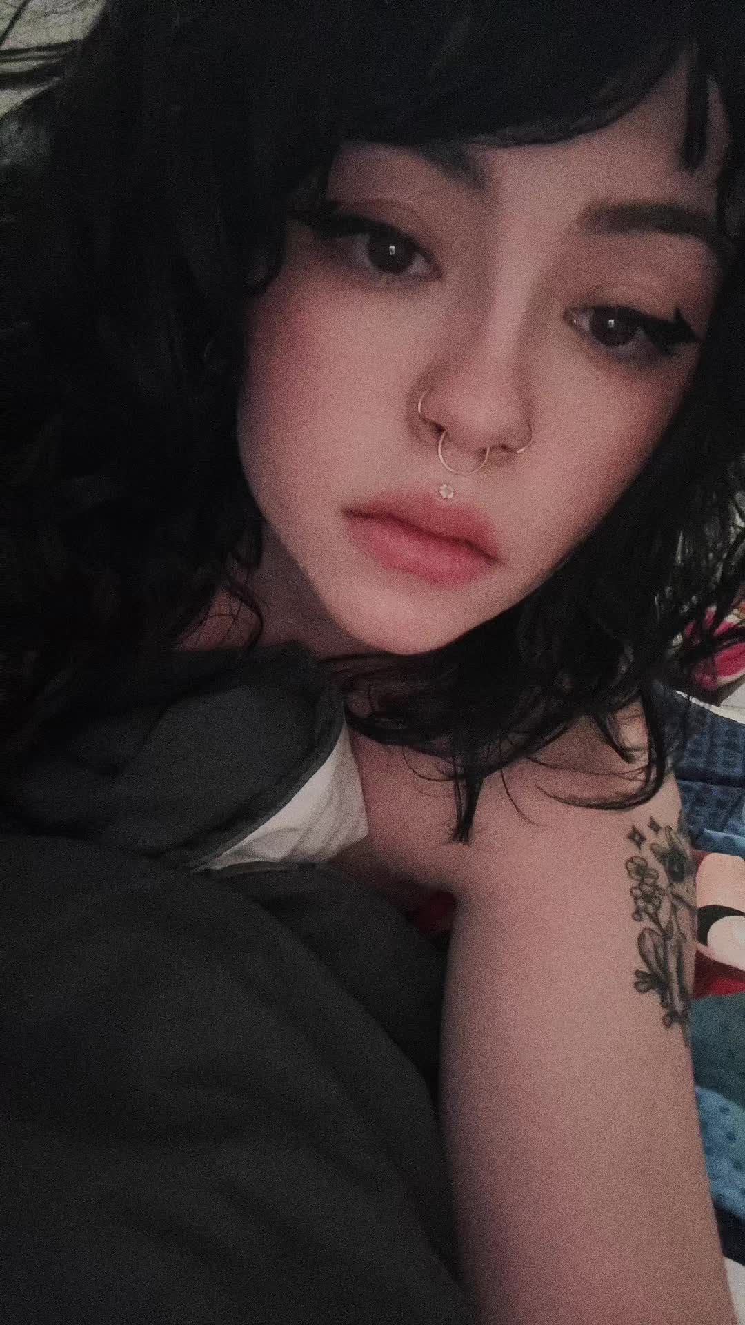 @gloomydoomykimaroonie