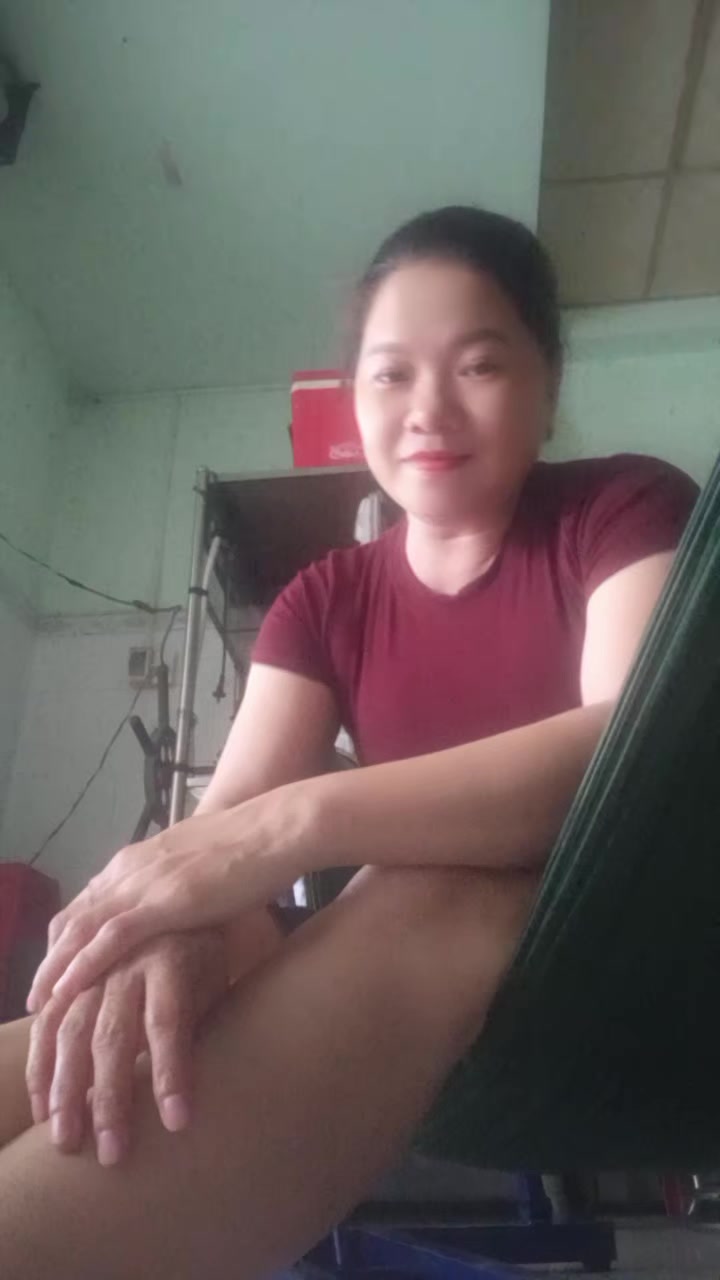 @🌹🎀Thu Thùy 76🎀🌹
