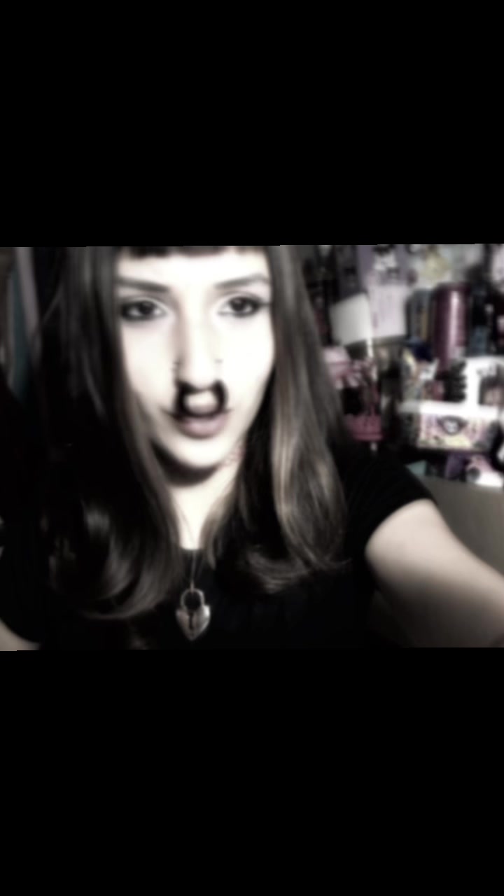 @🖤🧟♀️ •Angelzzz• 🧟♀️🖤