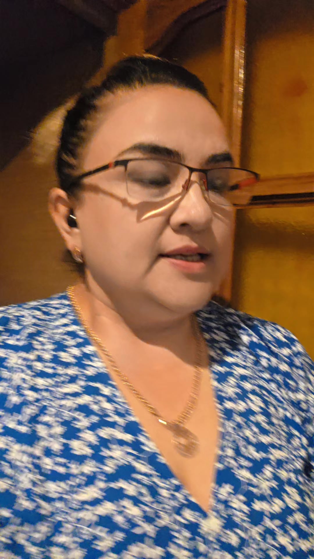 @shoira2281