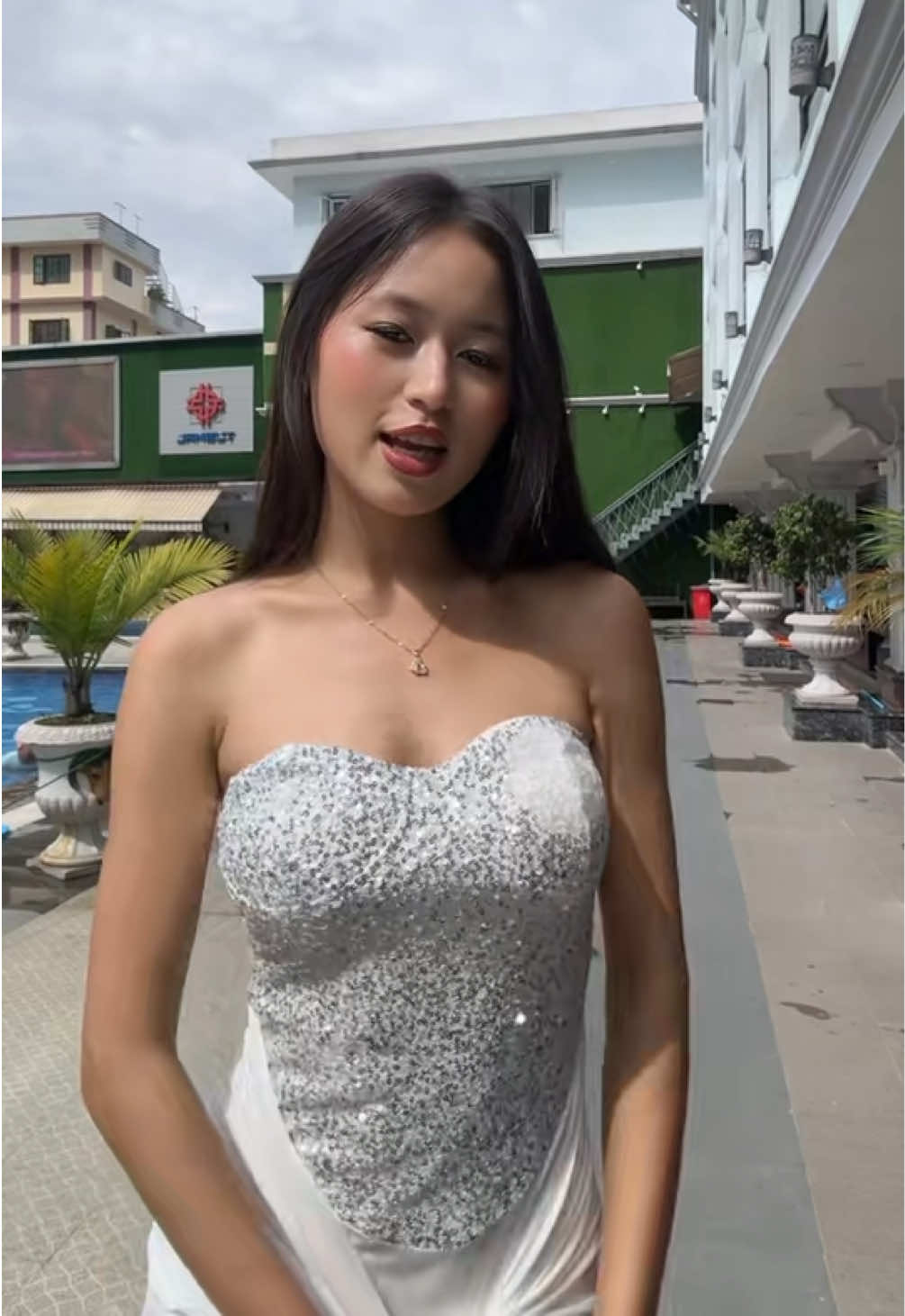 @she_vastra01
