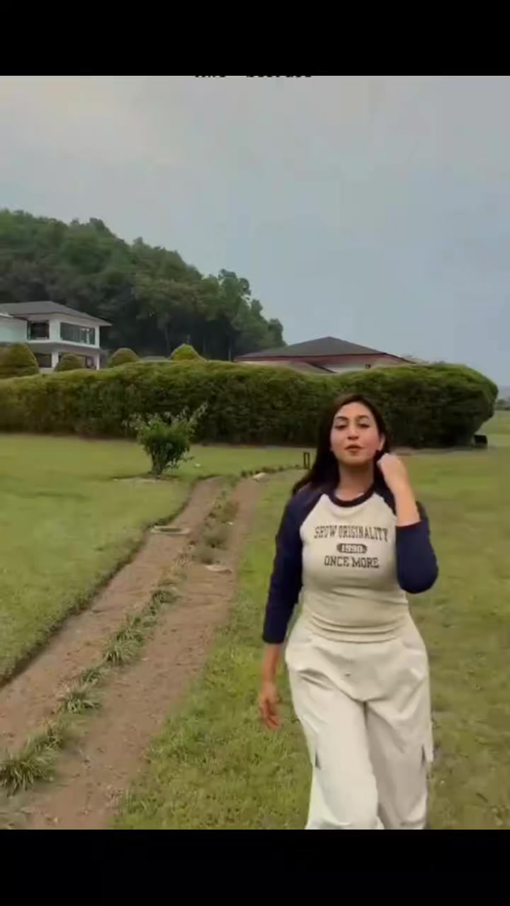 @Aayuzeh🔥