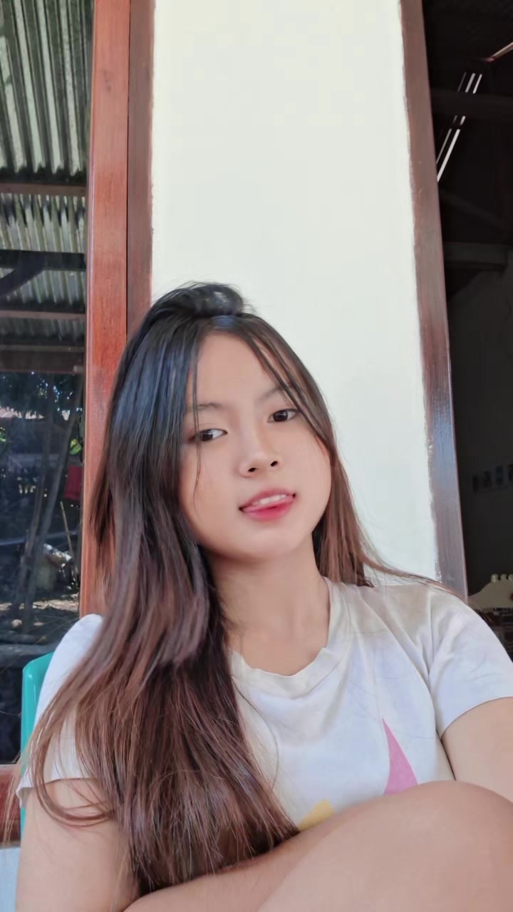 @𝐁T̸ | F L Y Y