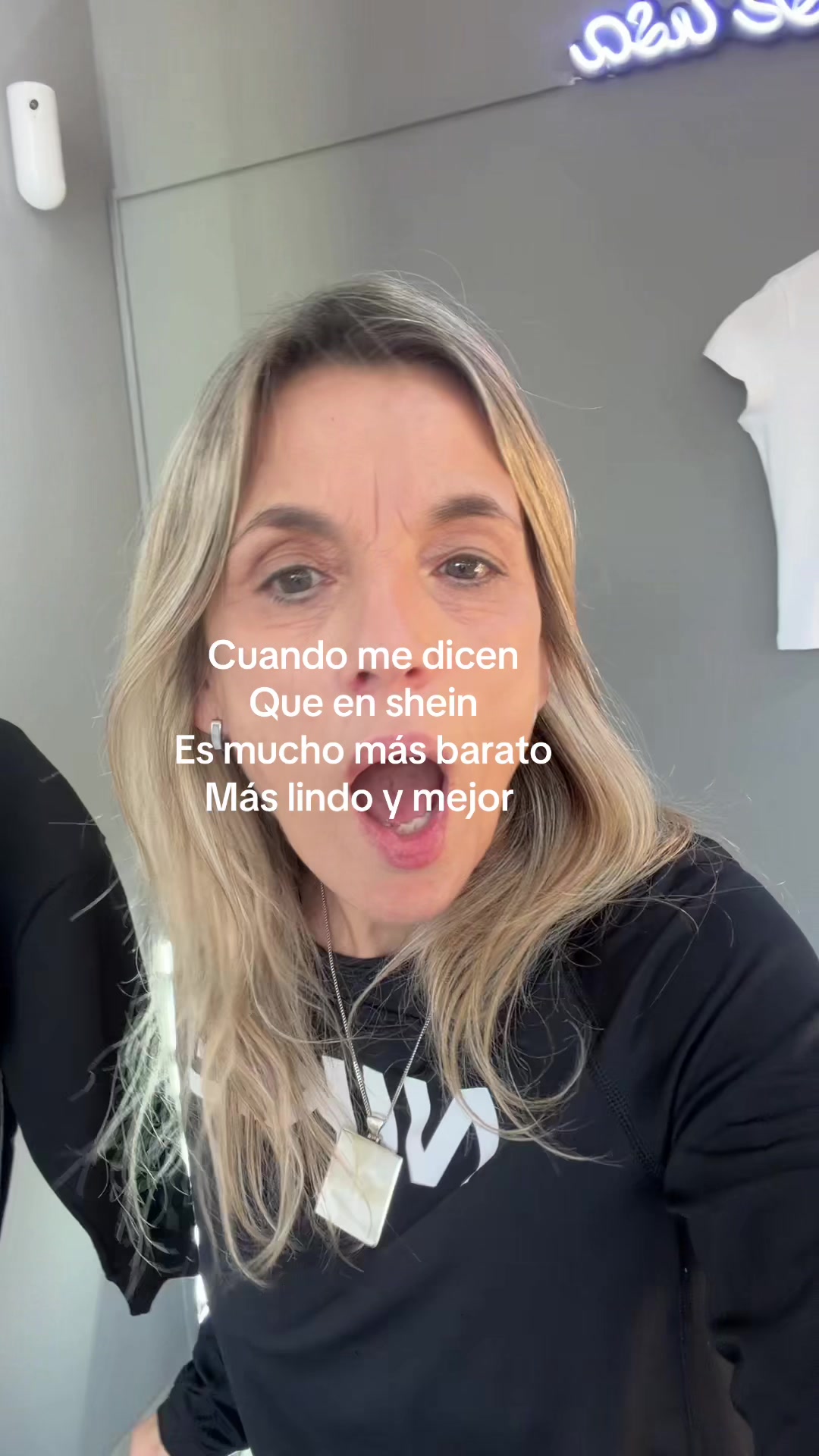 @Cari con C