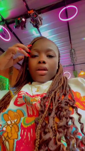 @Yoland Mayasi ❤️❤️