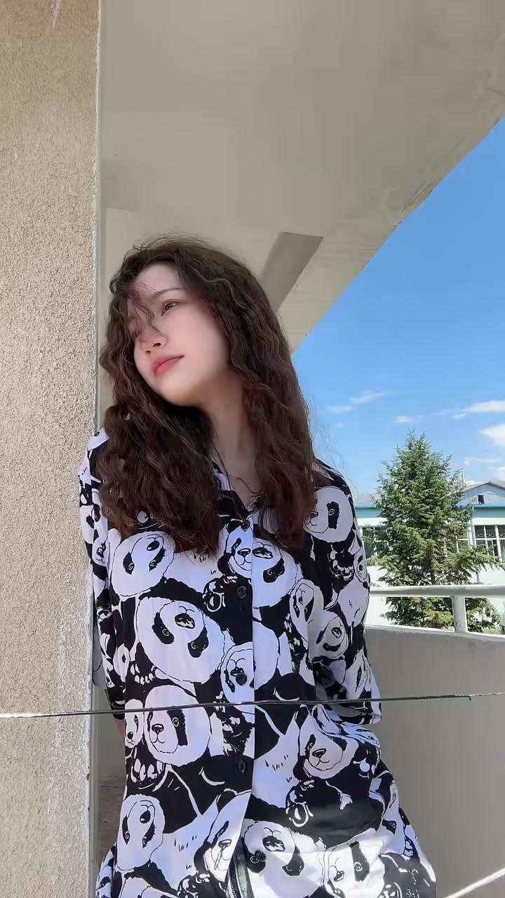 @Жанèка