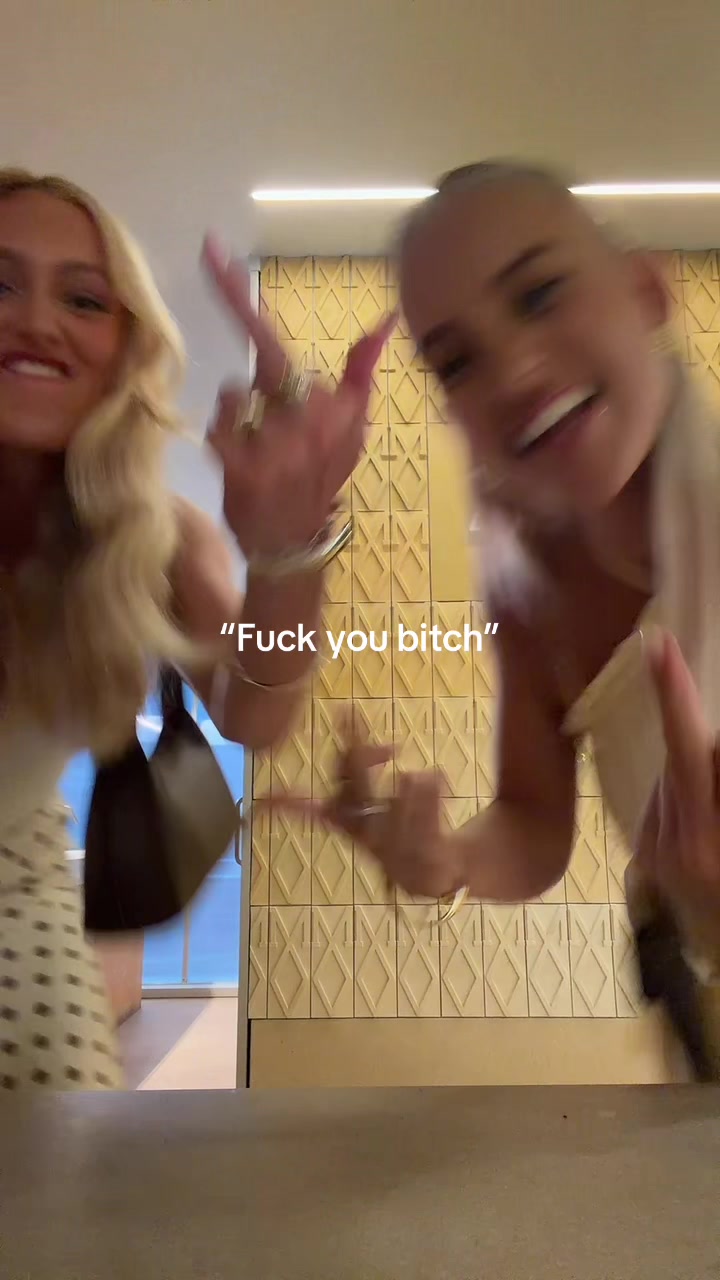 @sophhibberd