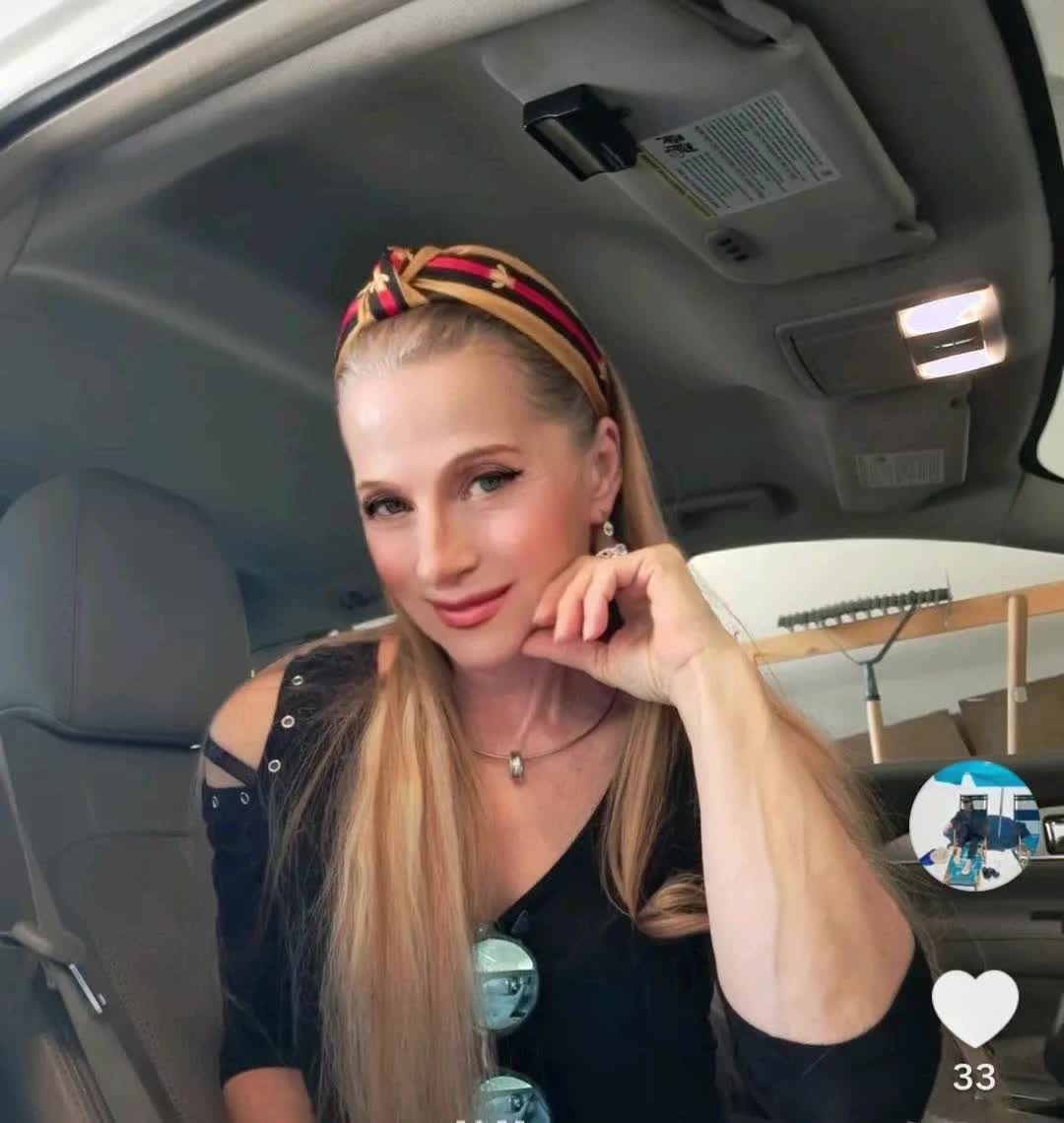 @julia0909