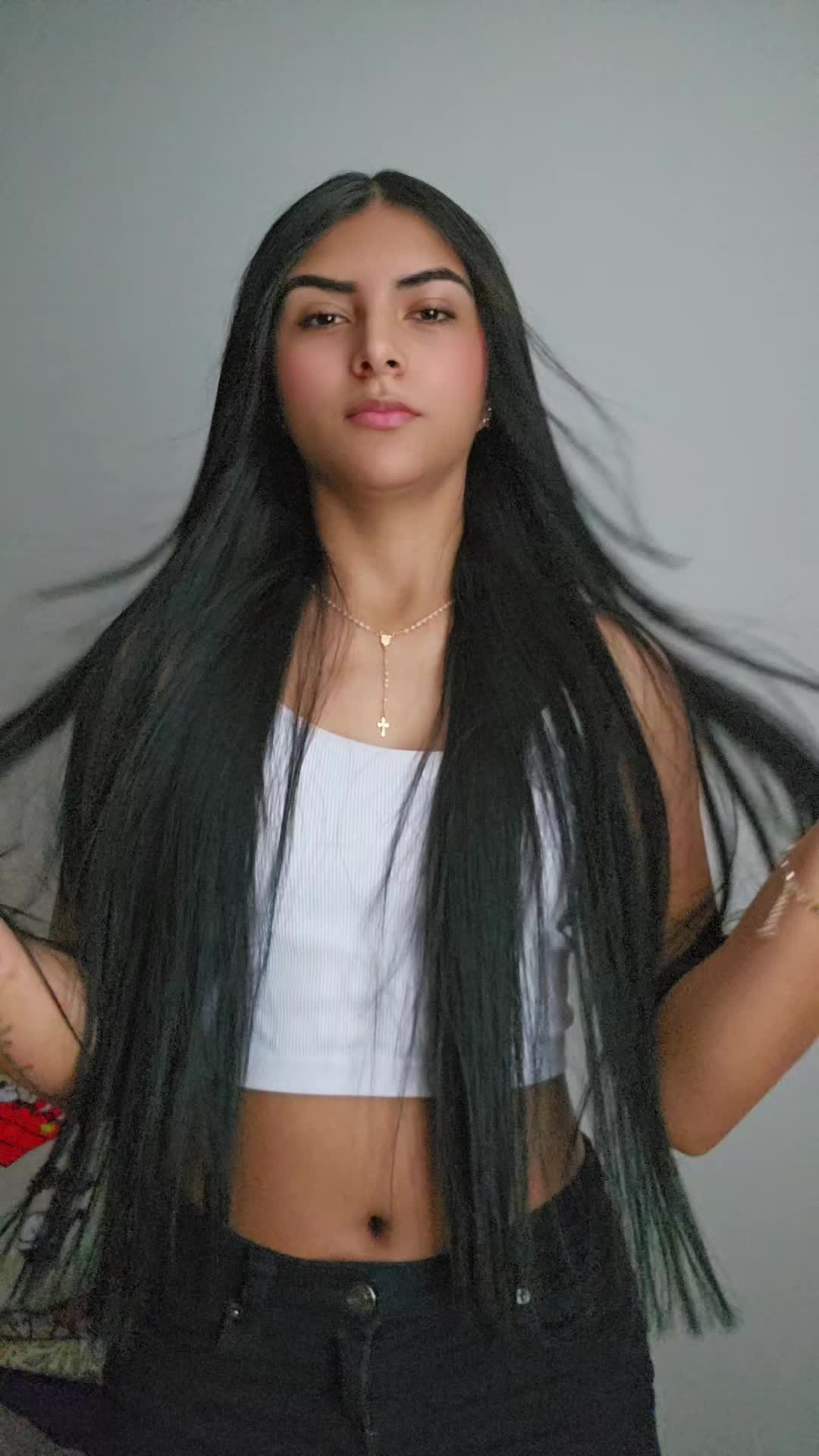 @oficial.yuliana