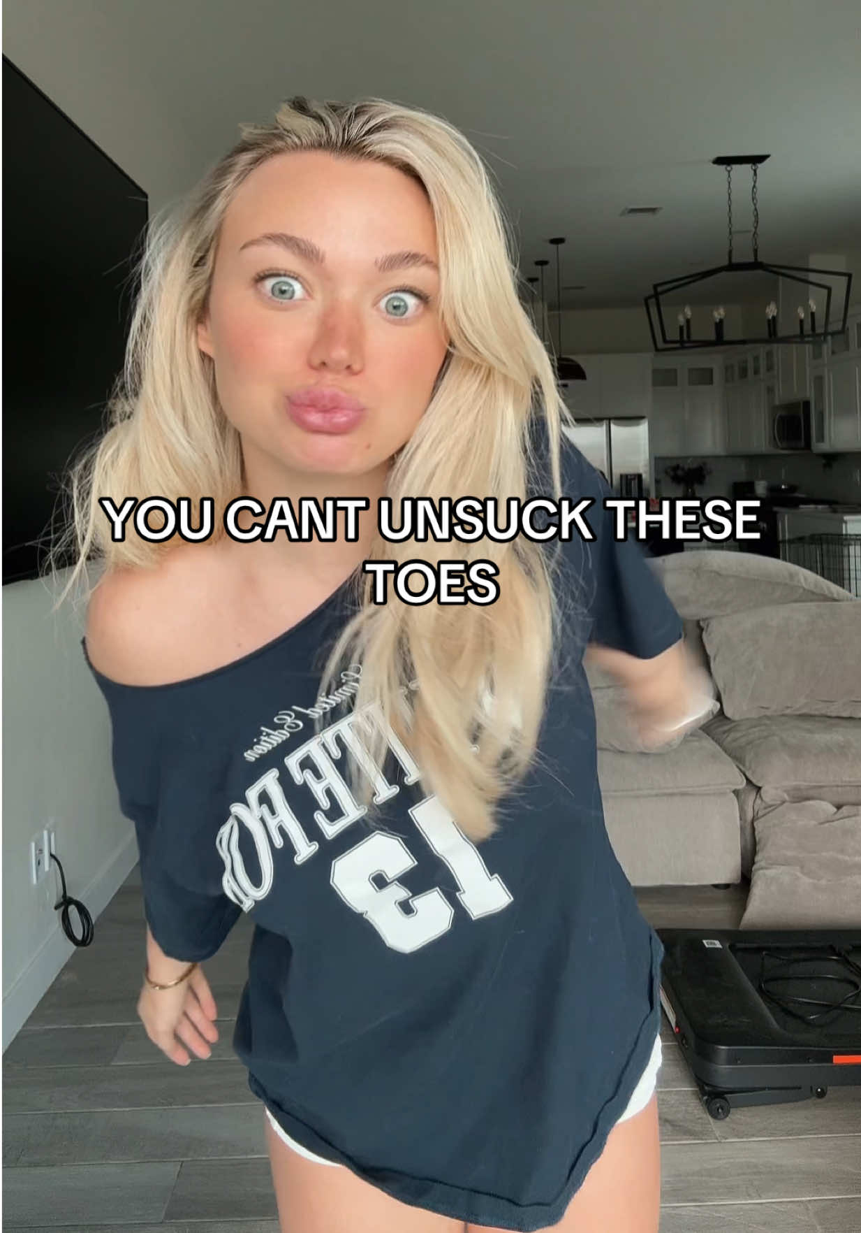 @blondeafterdarkk