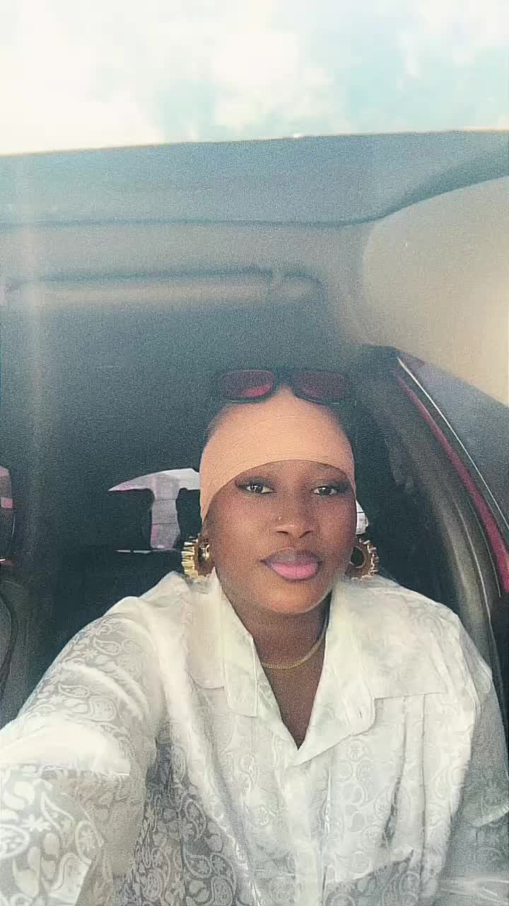 @Omobola_Atoke