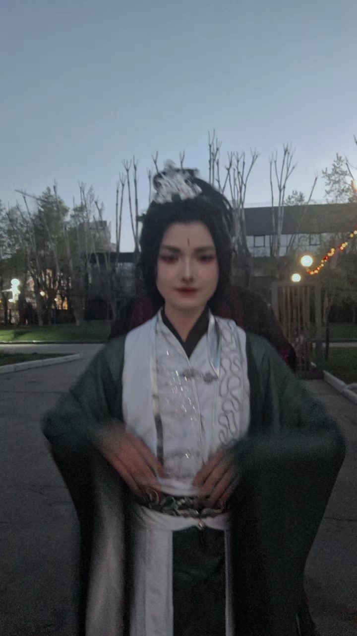 @тгк В(л)ажный человек / Almond