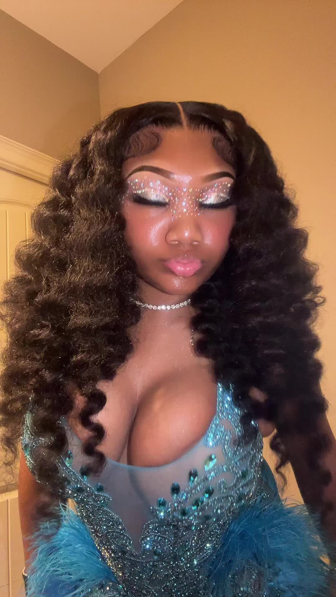 @Shay_comedy3