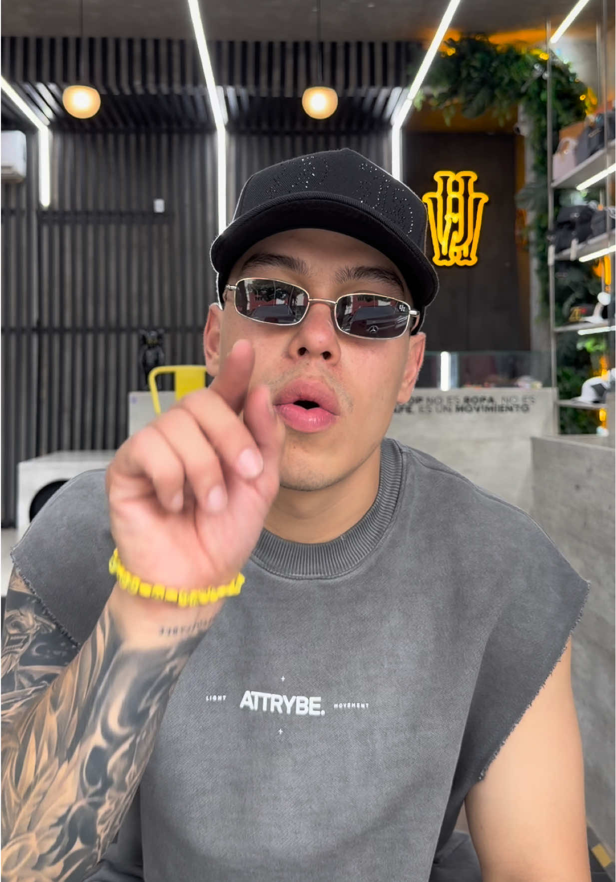 @UNSTOPWORLD