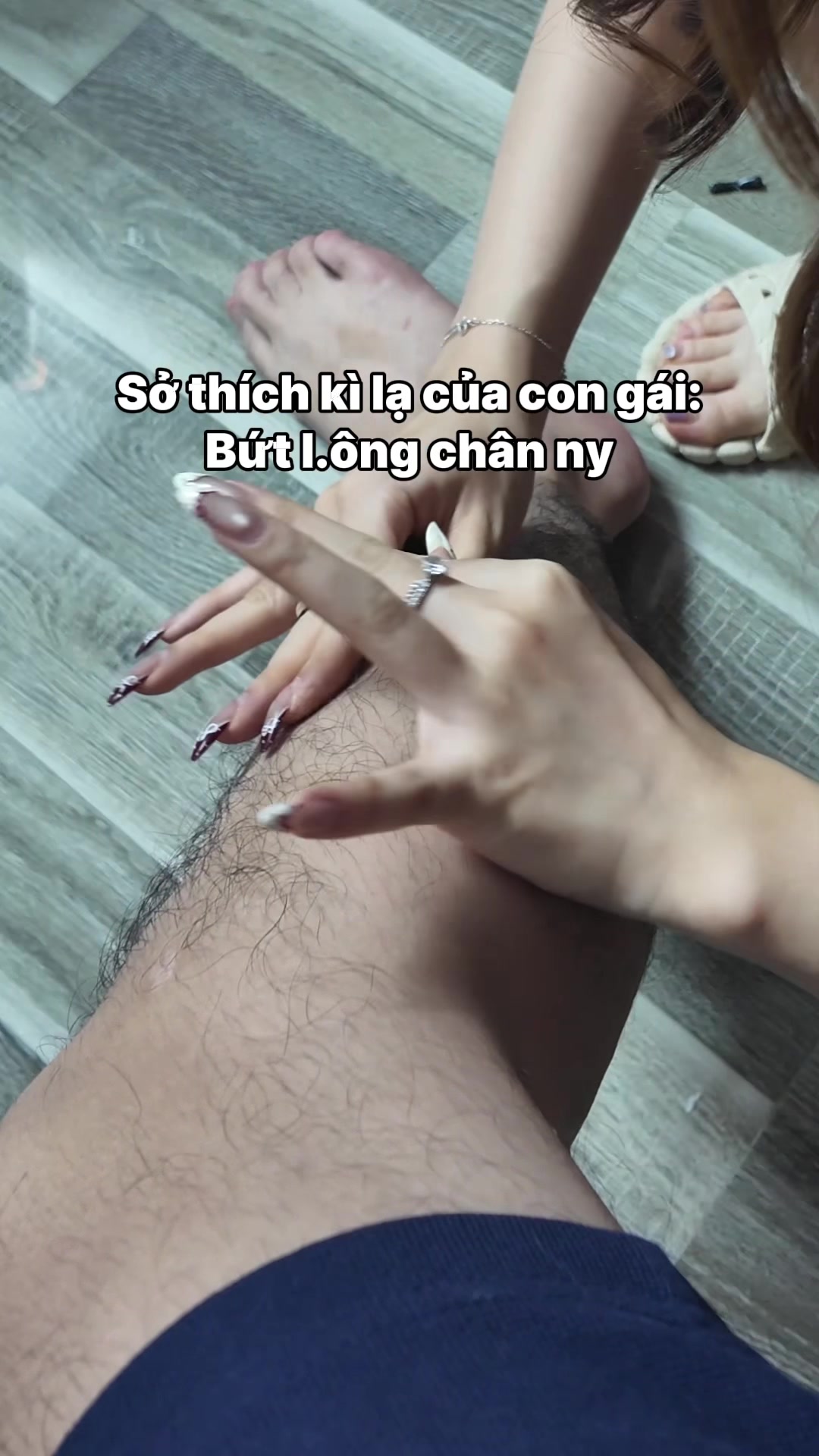 @Hai Con Sư Tử
