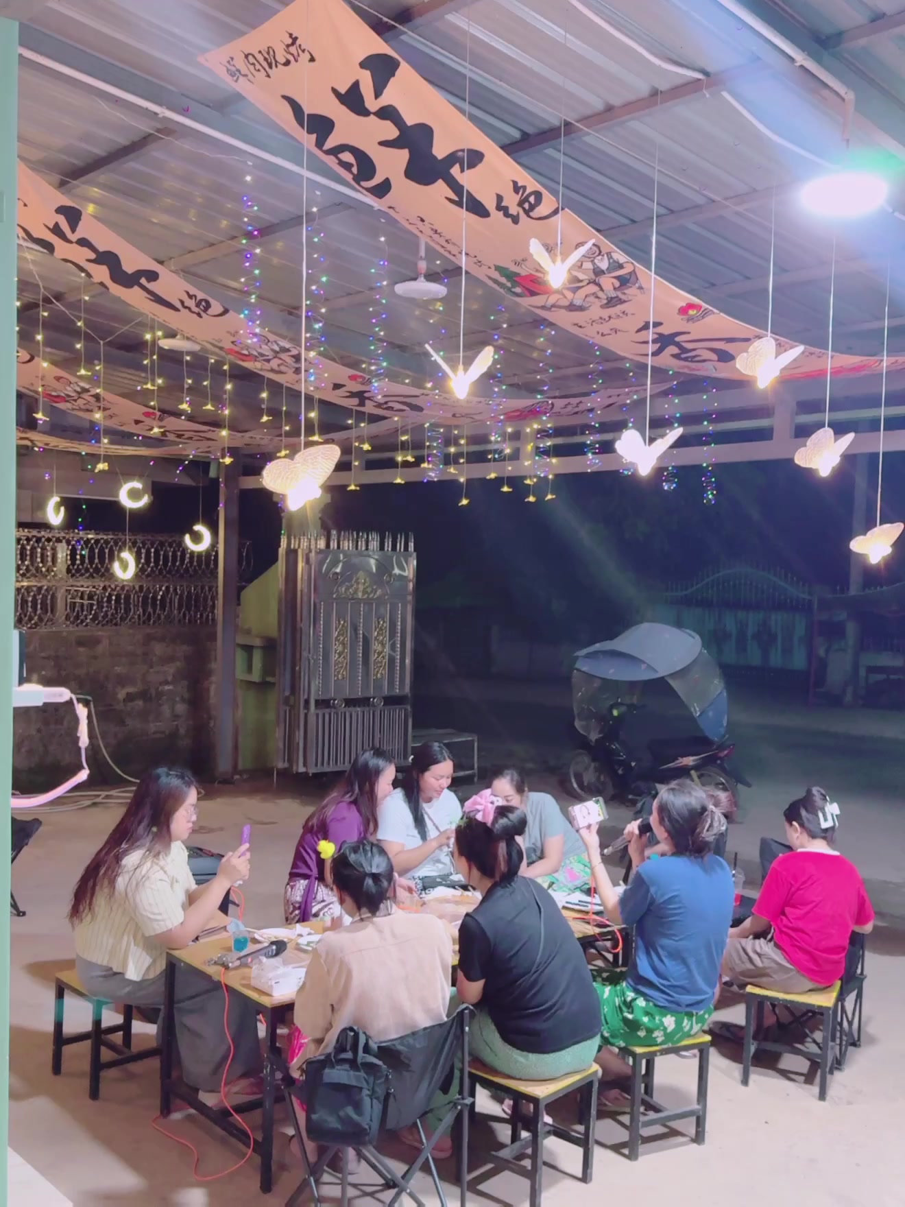 @Si Moon Kham