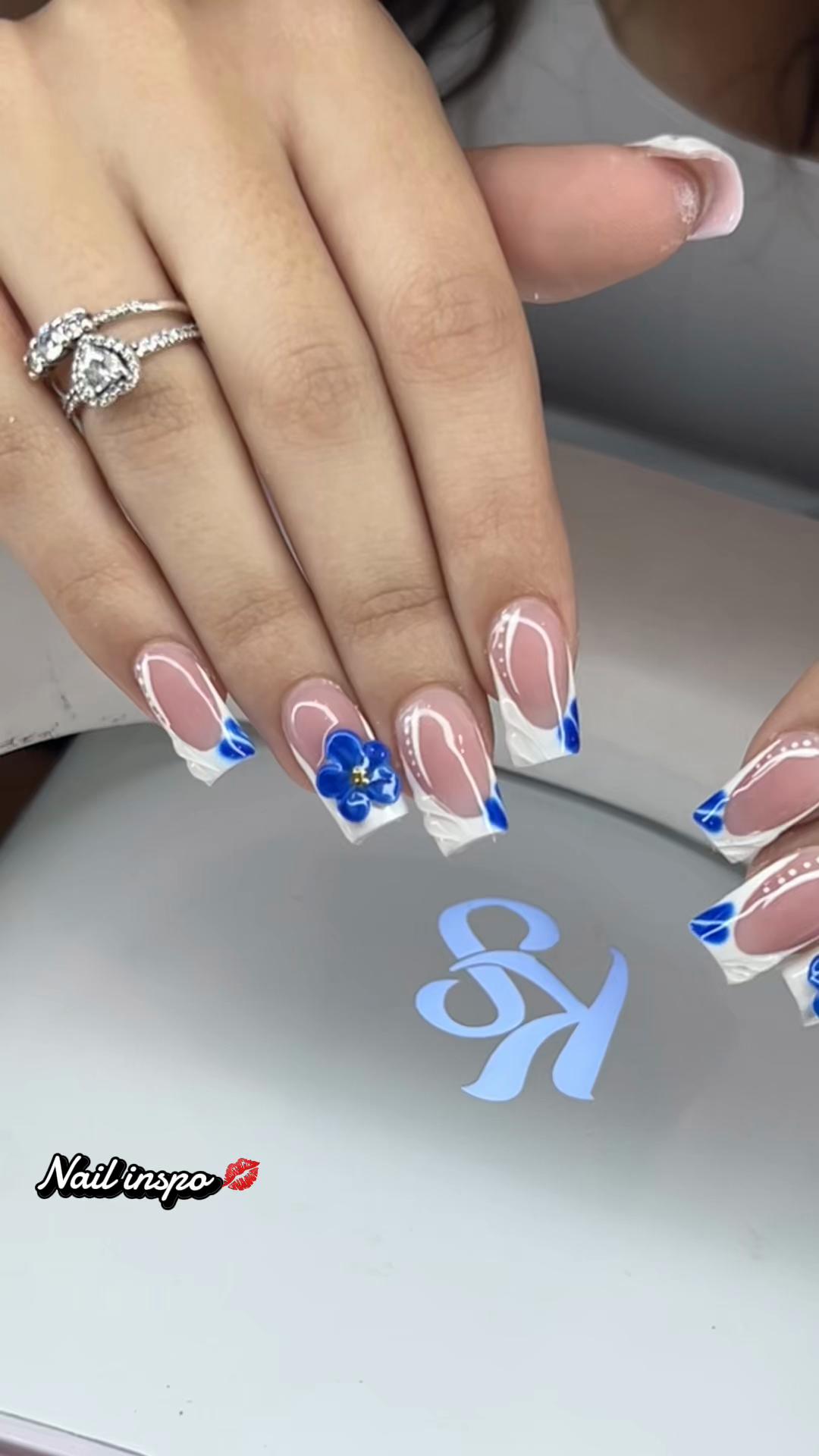 @TORONTO NAILS | VALENTINA