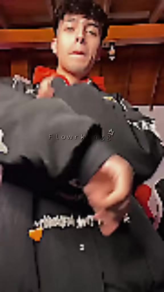 @𝙵𝚕𝚘𝚠𝚛𝚔𝚒𝚗𝚐𝚐