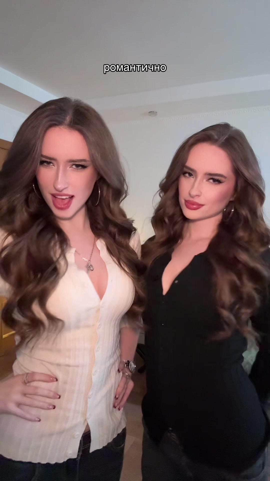 @AlinaandKristinaa