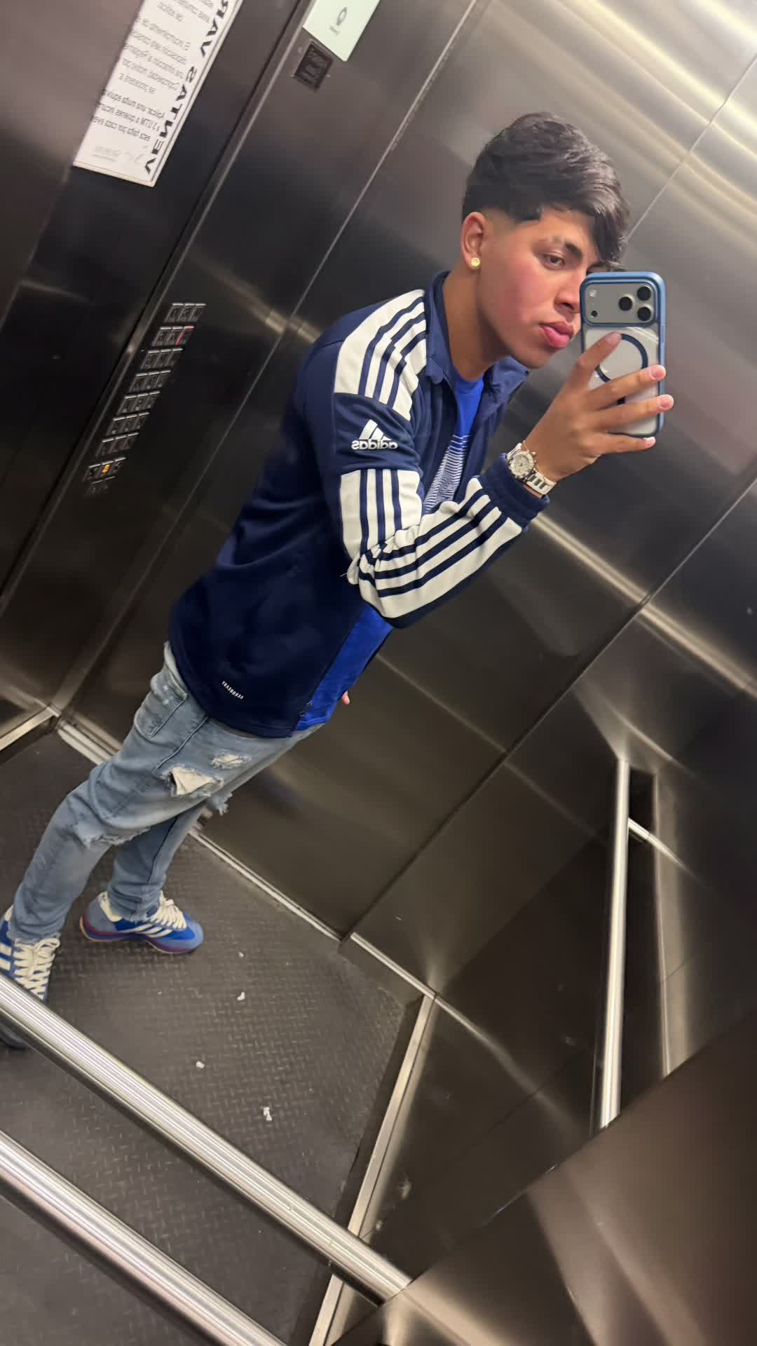 @Carlos_skrt