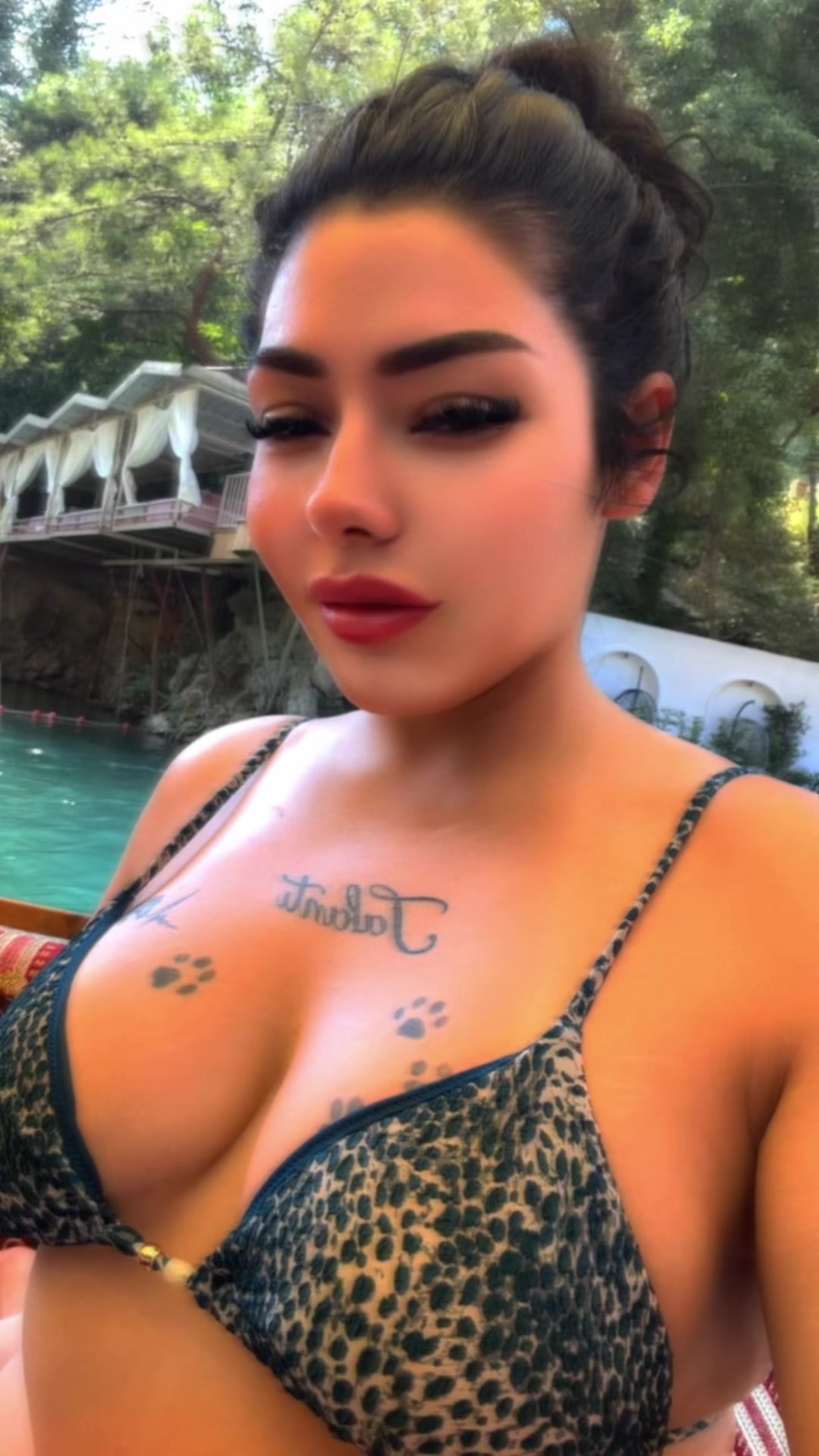 @👑 Bella bella 👑